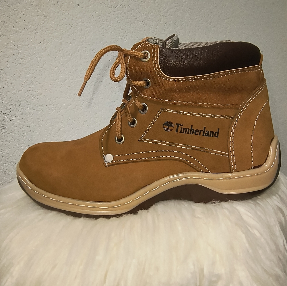 Timberland shoes for Man. New. Size 8